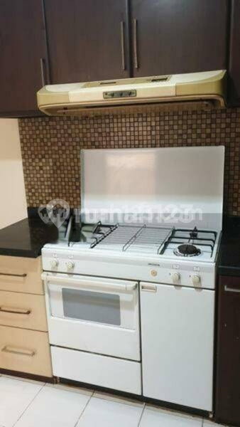 House for rent in South Jakarta, Indonesia · Kebayoran Lama · 5 rooms, 4 baths