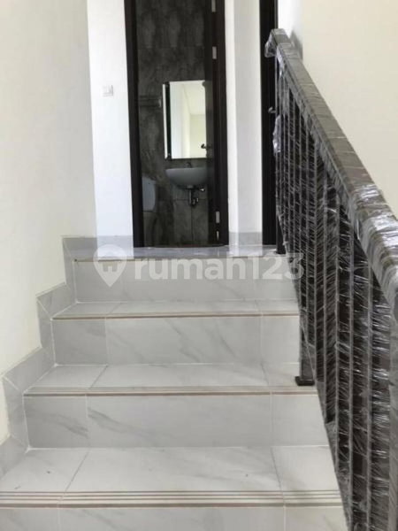 House for rent in South Jakarta, Indonesia · Kebayoran Lama · 3 rooms, 2 baths