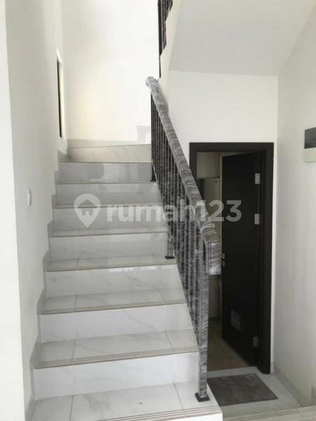 House for rent in South Jakarta, Indonesia · Kebayoran Lama · 3 rooms, 2 baths