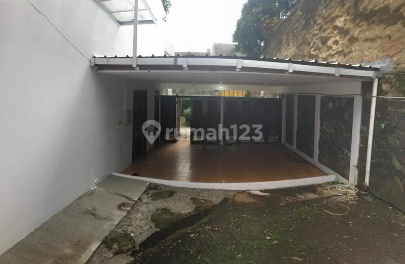 House for rent in Bandung, Indonesia · 3 rooms, 3 baths