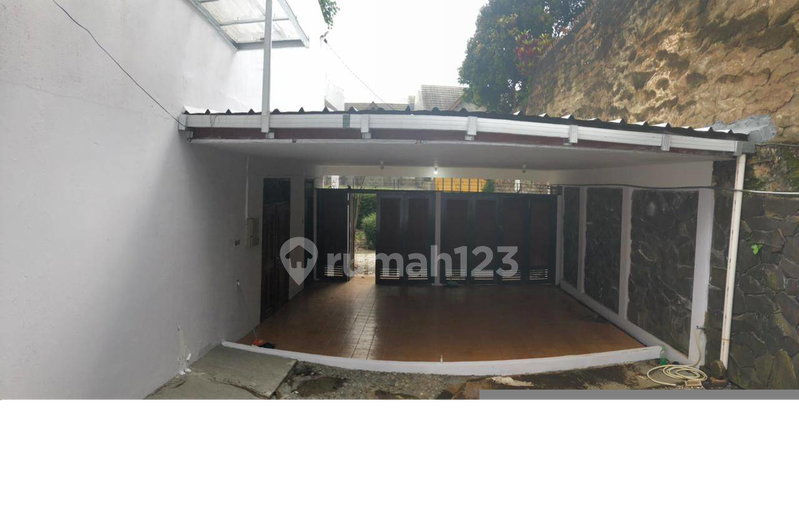 House for rent in Bandung, Indonesia · 3 rooms, 3 baths
