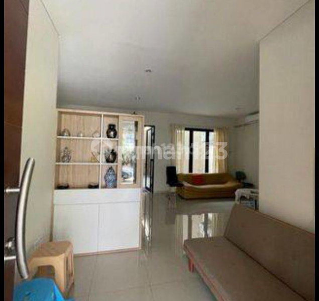House for rent in Semarang, Indonesia · 4 rooms, 3 baths