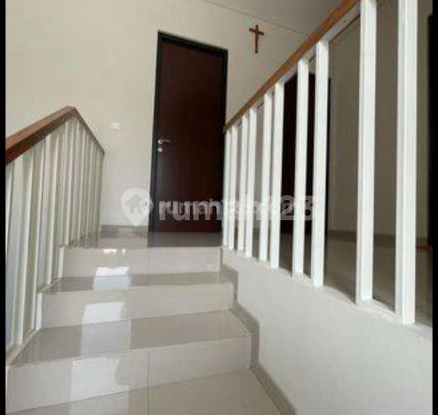 House for rent in Semarang, Indonesia · 4 rooms, 3 baths