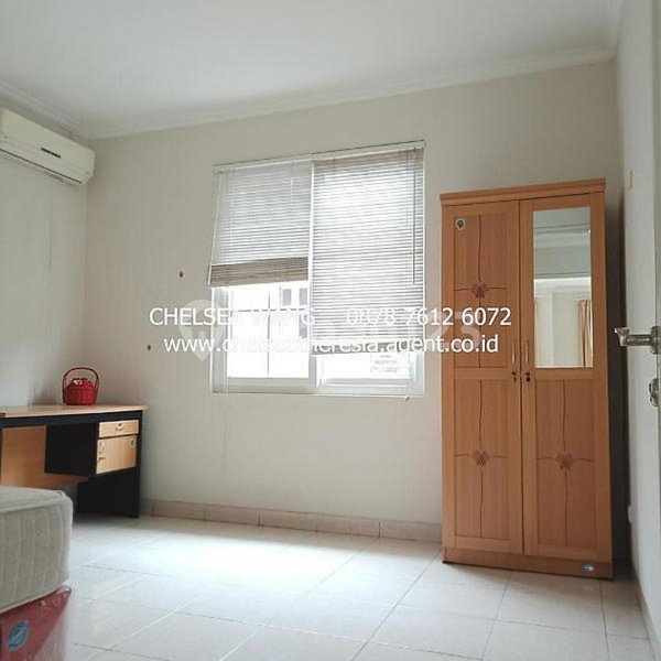 House for rent in South Jakarta, Indonesia · Jagakarsa · 3 rooms, 3 baths