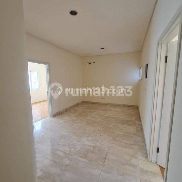 House for rent in South Jakarta, Indonesia · Jagakarsa · 3 rooms, 3 baths