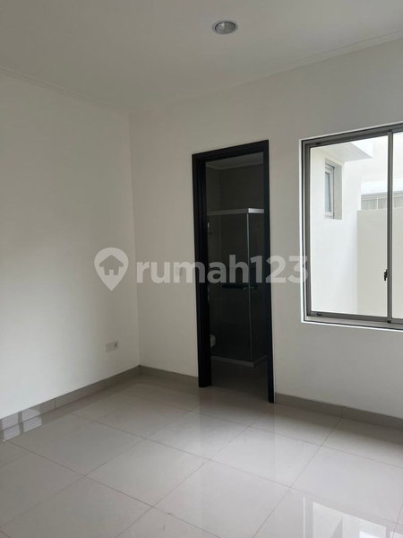 House for rent in West Jakarta, Indonesia · Cengkareng · 4 rooms, 4 baths