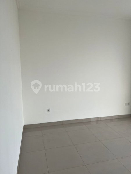 House for rent in West Jakarta, Indonesia · Cengkareng · 4 rooms, 4 baths