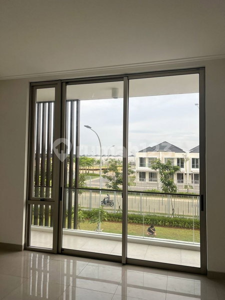 House for rent in West Jakarta, Indonesia · Cengkareng · 4 rooms, 4 baths