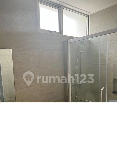 House for rent in West Jakarta, Indonesia · Cengkareng · 4 rooms, 4 baths