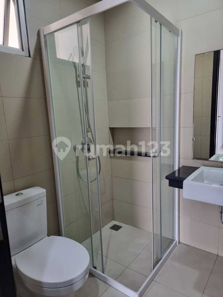 House for rent in Ciputat, Indonesia · Cengkareng · 1 room, 1 bath