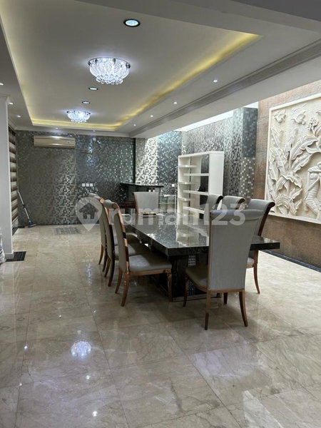 House for rent in Tangerang, Indonesia · 2 rooms, 2 baths
