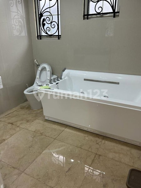 House for rent in Tangerang, Indonesia · 2 rooms, 2 baths