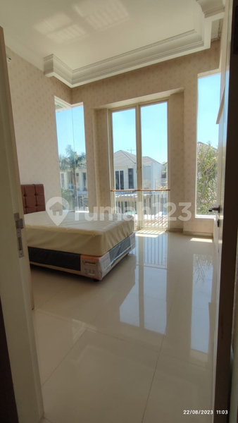 House for rent in Surabaya, Indonesia · 4 rooms, 3 baths