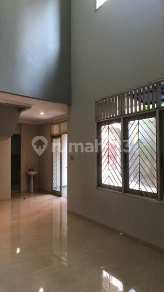 House for rent in West Jakarta, Indonesia · Cengkareng · 4 rooms, 3 baths
