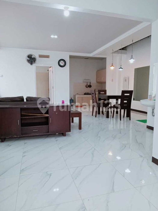 House for rent in Cikarang, Indonesia · 3 rooms, 2 baths