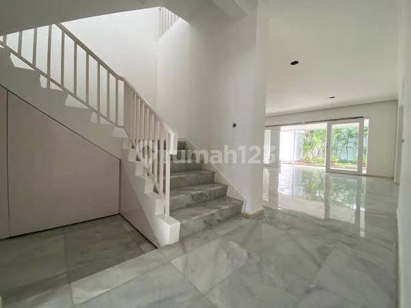 House for rent in South Jakarta, Indonesia · Cilandak · 4 rooms, 3 baths