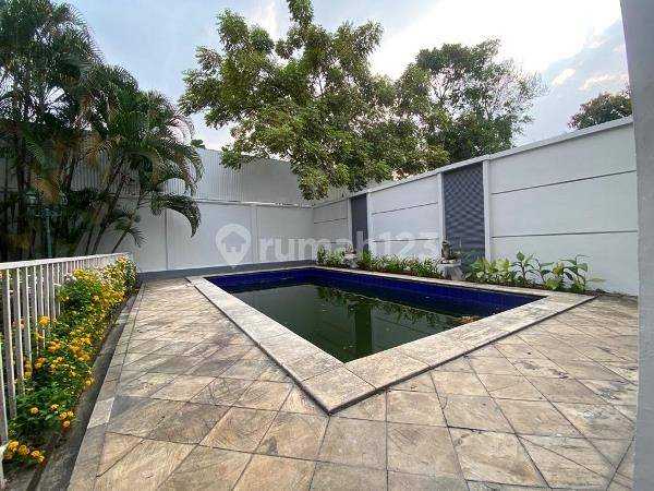 House for rent in South Jakarta, Indonesia · Cilandak · 4 rooms, 3 baths