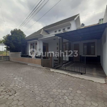 House for rent in Canggu, Indonesia · Badung · 2 rooms, 2 baths