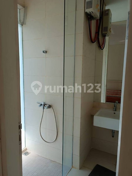 House for rent in South Jakarta, Indonesia · Cilandak · 3 rooms, 3 baths