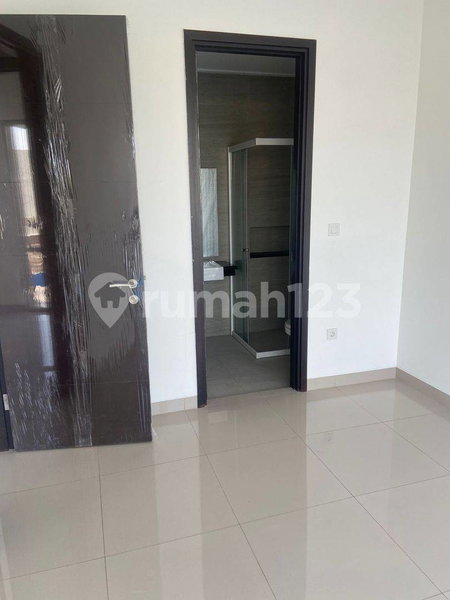 House for rent in Surabaya, Indonesia · 3 rooms, 3 baths