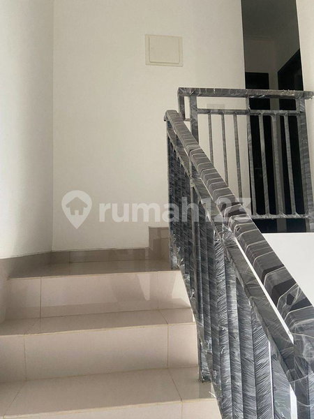House for rent in Surabaya, Indonesia · 3 rooms, 3 baths