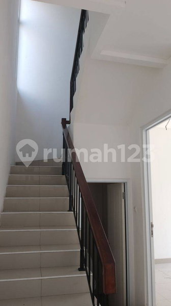 House for rent in Tangerang, Indonesia · Sukasari · 2 rooms, 2 baths