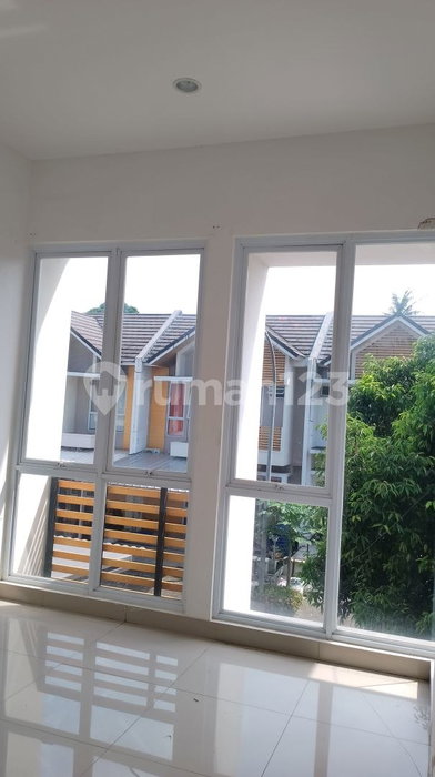 House for rent in Tangerang, Indonesia · Sukasari · 2 rooms, 2 baths