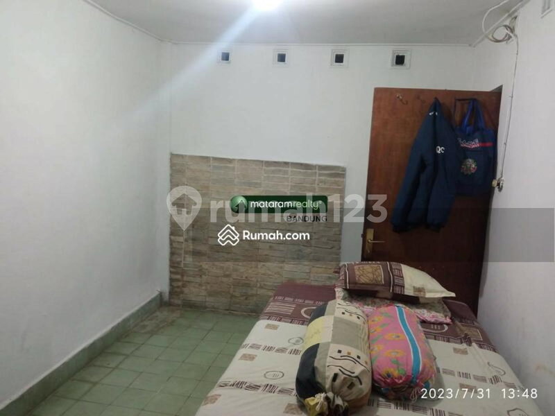 House for rent in Cimahi, Indonesia · 8 rooms, 3 baths