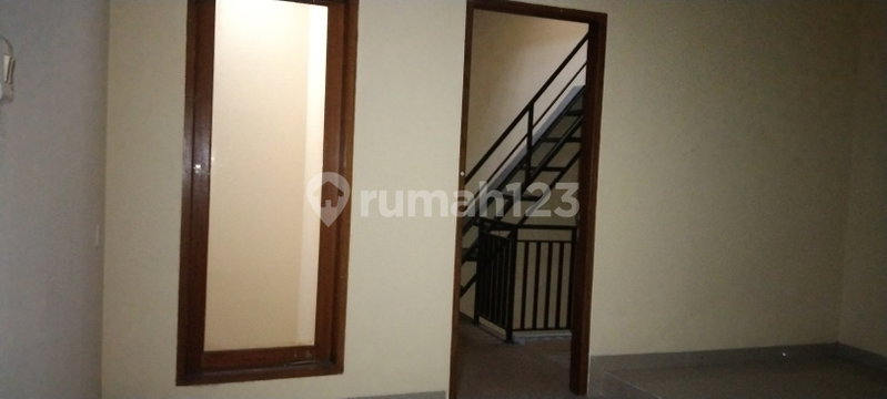 House for rent in Cimahi, Indonesia · 4 rooms, 6 baths