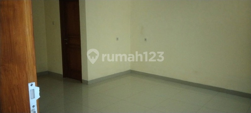 House for rent in Cimahi, Indonesia · 4 rooms, 6 baths