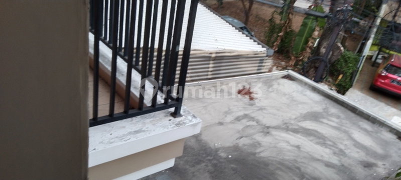 House for rent in Cimahi, Indonesia · 4 rooms, 6 baths