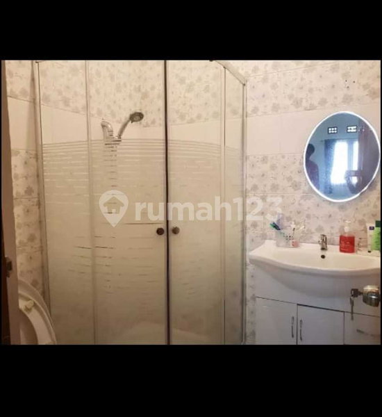 House for rent in Bandung, Indonesia · 5 rooms, 5 baths