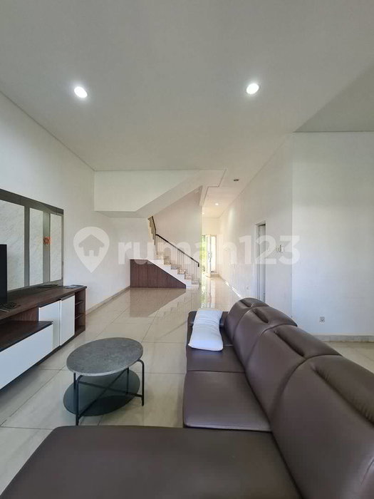 House for rent in North Jakarta, Indonesia · Penjaringan · 4 rooms, 3 baths