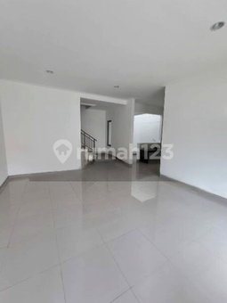 House for rent in North Jakarta, Indonesia · Penjaringan · 3 rooms, 3 baths