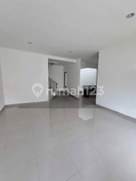 House for rent in North Jakarta, Indonesia · Penjaringan · 3 rooms, 3 baths