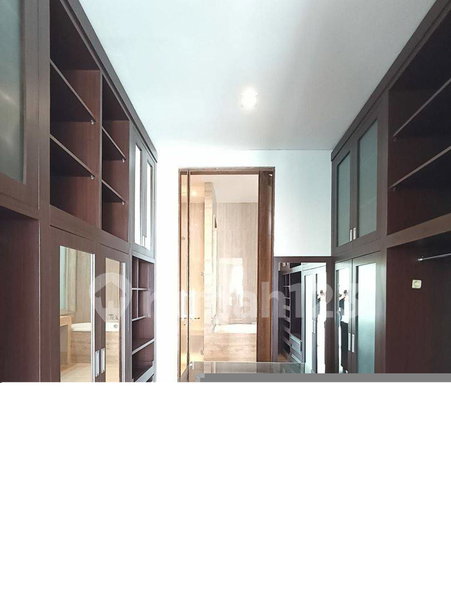 House for rent in South Jakarta, Indonesia · Kebayoran Lama · 4 rooms, 3 baths