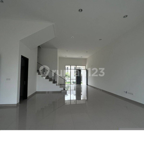 House for rent in North Jakarta, Indonesia · Penjaringan · 4 rooms, 6 baths