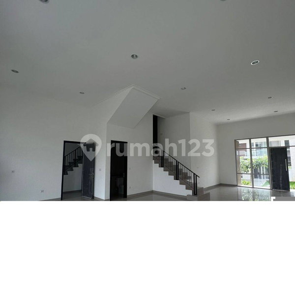 House for rent in North Jakarta, Indonesia · Penjaringan · 4 rooms, 6 baths