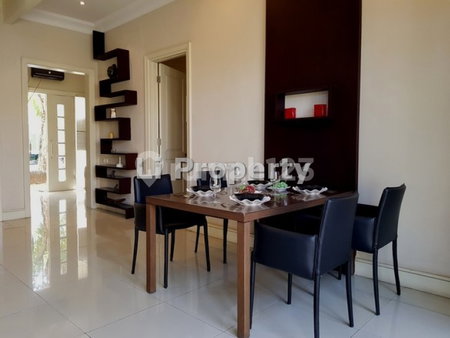 House for rent in Surabaya, Indonesia · 3 rooms, 3 baths