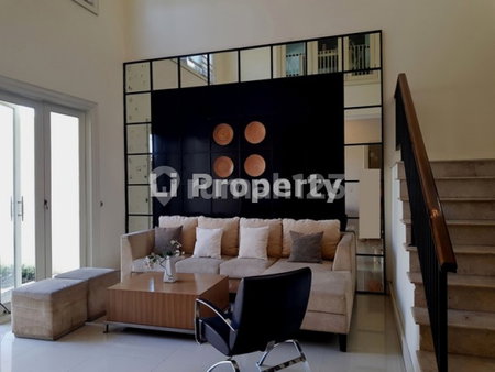 House for rent in Surabaya, Indonesia · 3 rooms, 3 baths