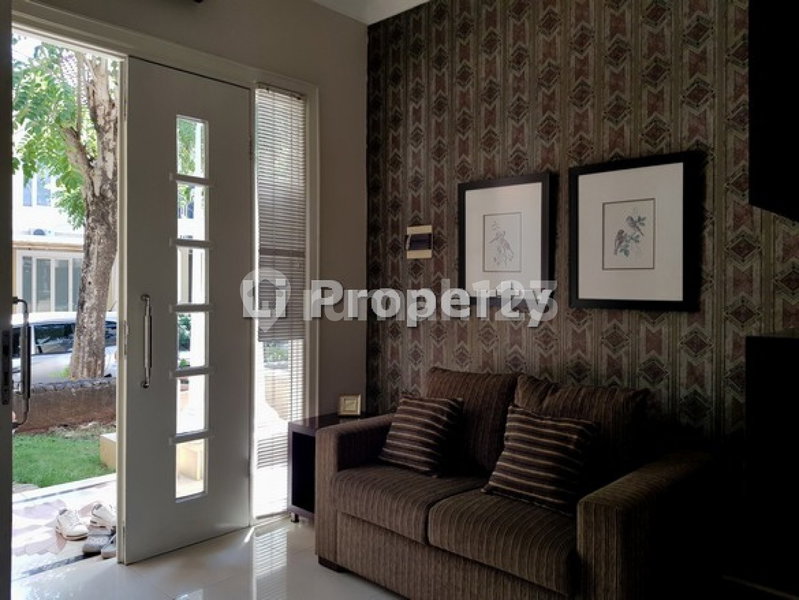 House for rent in Surabaya, Indonesia · 3 rooms, 3 baths