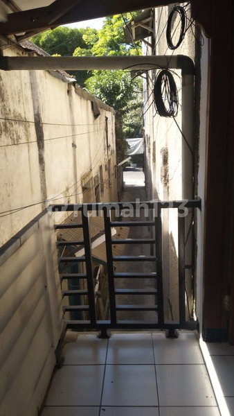 House for rent in Bandung, Indonesia · 3 rooms, 2 baths