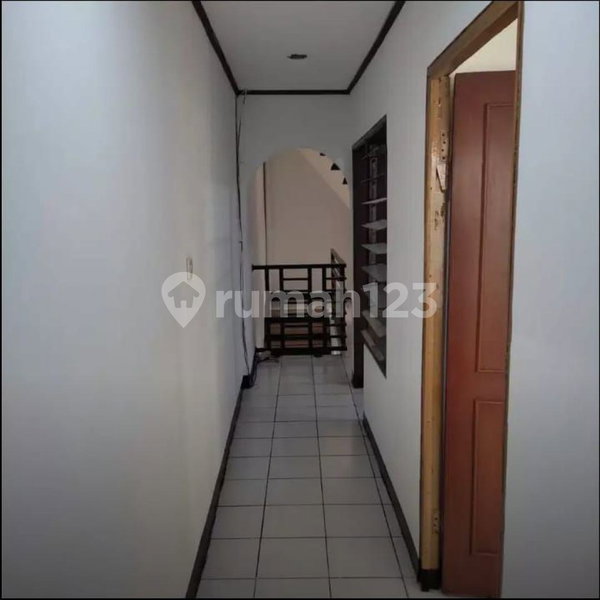 House for rent in Bandung, Indonesia · 3 rooms, 2 baths