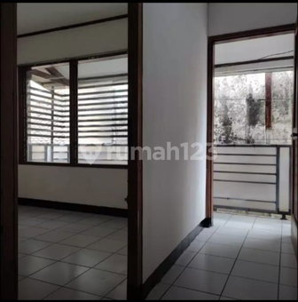 House for rent in Bandung, Indonesia · 3 rooms, 2 baths