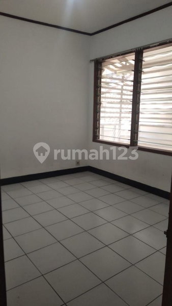 House for rent in Bandung, Indonesia · 3 rooms, 2 baths