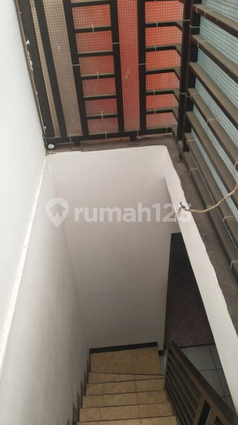 House for rent in Bandung, Indonesia · 3 rooms, 2 baths