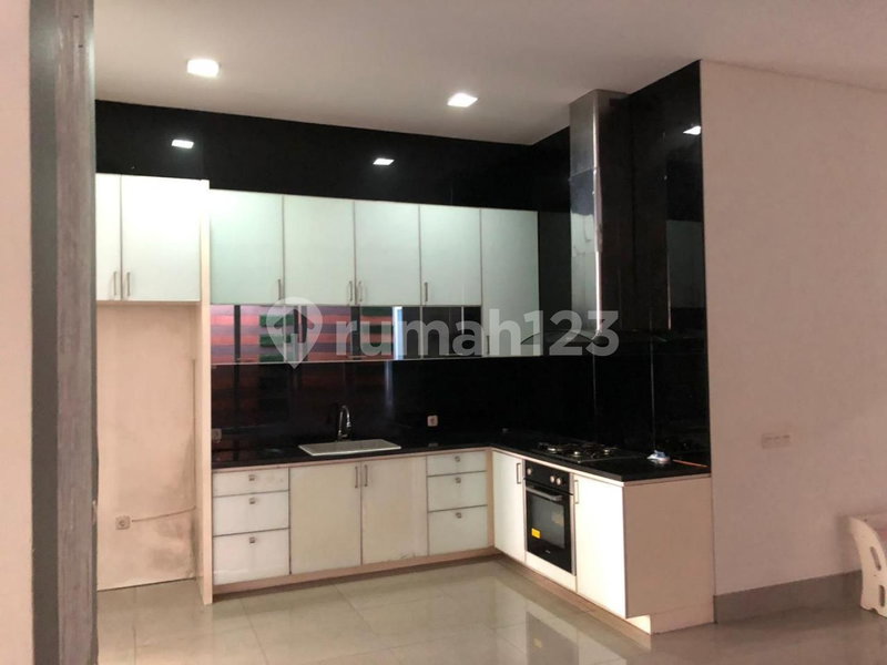 House for rent in Semarang, Indonesia · 3 rooms, 2 baths
