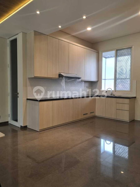 House for rent in Semarang, Indonesia · 4 rooms, 2 baths