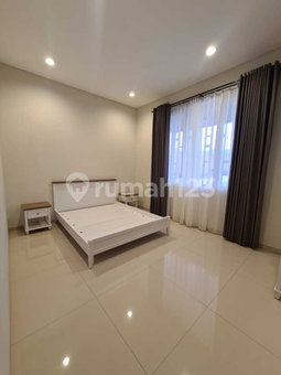 House for rent in Semarang, Indonesia · 4 rooms, 2 baths