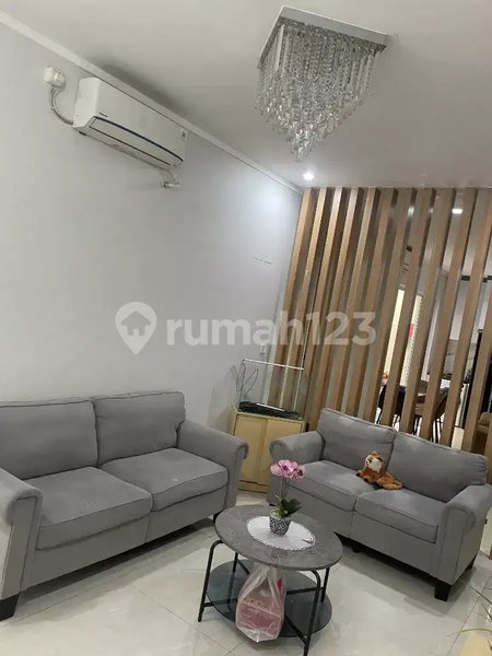 House for rent in Semarang, Indonesia · 4 rooms, 3 baths
